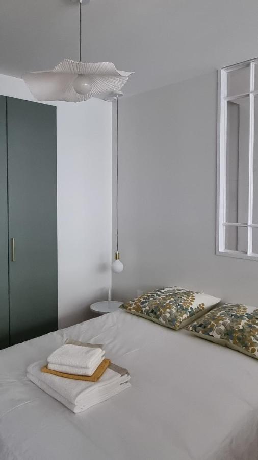 Au 53, Sous Le Chartil Apartment Reims Luaran gambar